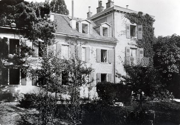 Le Foyer Source-Croix-Rouge acheté par La Source en 1919.