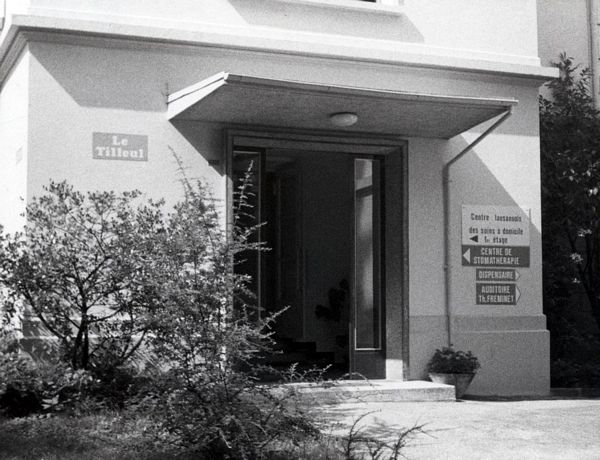  L'entrée du Tilleul alors qu'il accueillait le Centre Lausannois des soins à domicile en 1982. 