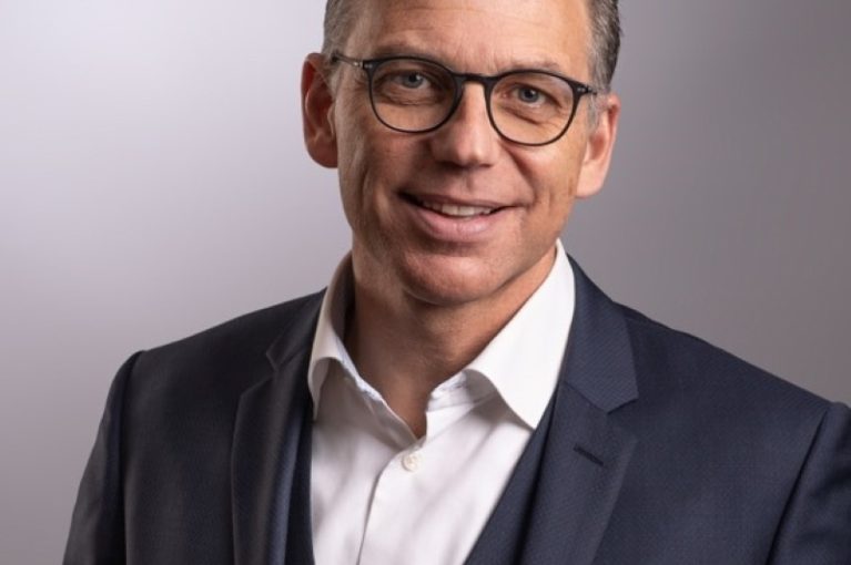 Communiqué de presse – Nomination du nouveau directeur de l’Ecole