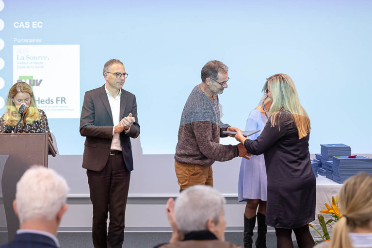Cérémonie de remise des titres postgrade de La Source 2022-7