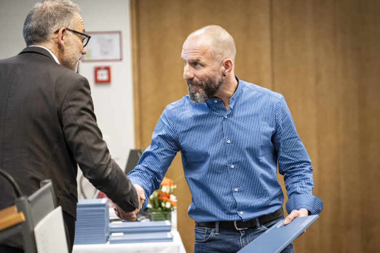 Remise des titres PG – 2025-89