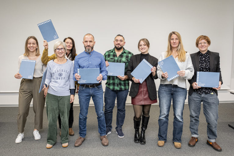 Remise des titres PG – 2025-111