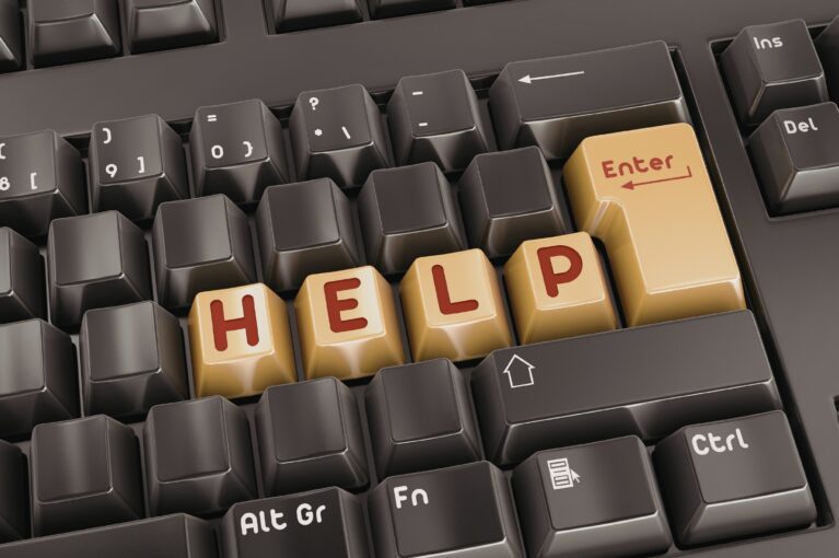 Conduites auto-agressives et risque suicidaire: ce que révèlent les messages